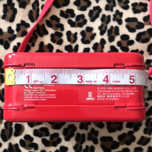 1996 HELLO KITTY ❤️ Sanrio Metal Tin Purse Red Teacup Vintage 90s Bear Kawaii - Picture 7 of 17